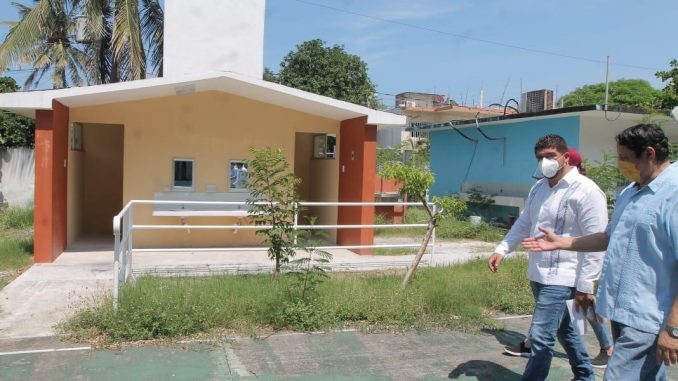 CONTINÚAN OBRAS EN ESCUELAS DE VERACRUZ (2)